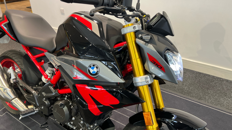 BMW G310 R ABS